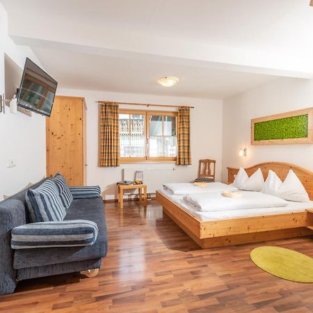 Das Kleine Bio Hotel Tiefenbach Schladming Exterior photo