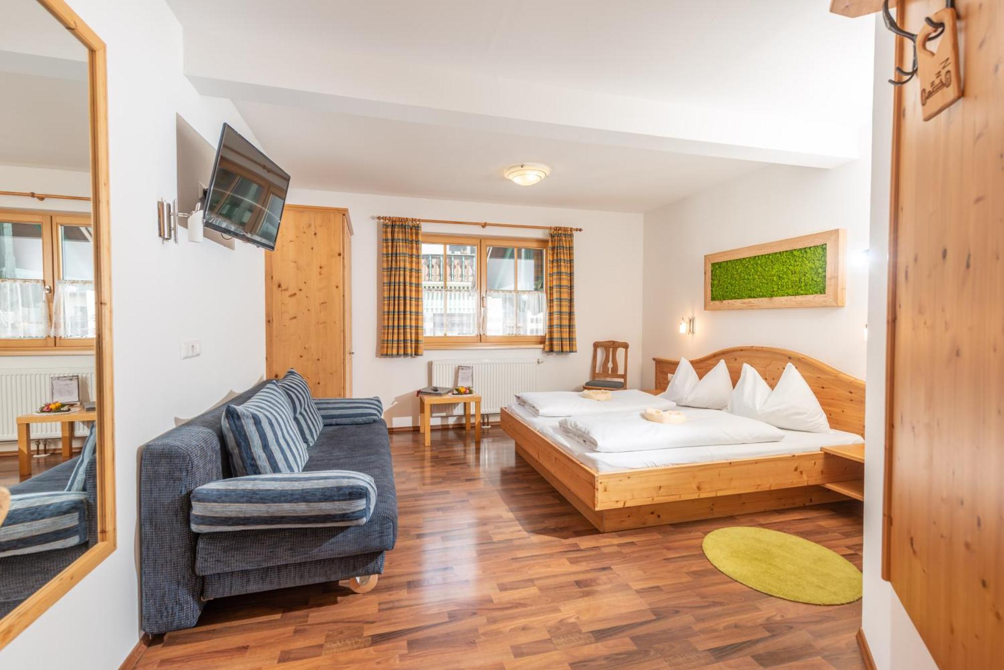 Das Kleine Bio Hotel Tiefenbach Schladming Exterior photo