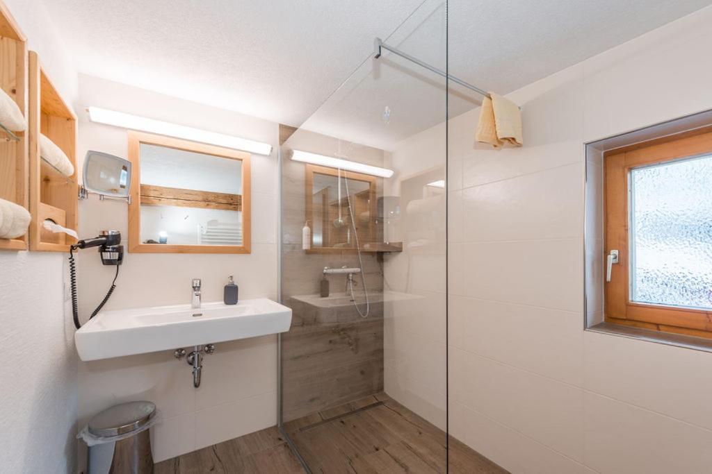 Das Kleine Bio Hotel Tiefenbach Schladming Exterior photo