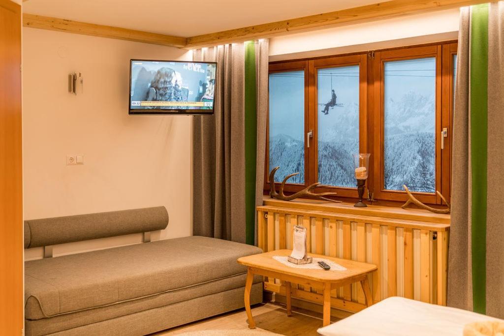 Das Kleine Bio Hotel Tiefenbach Schladming Exterior photo